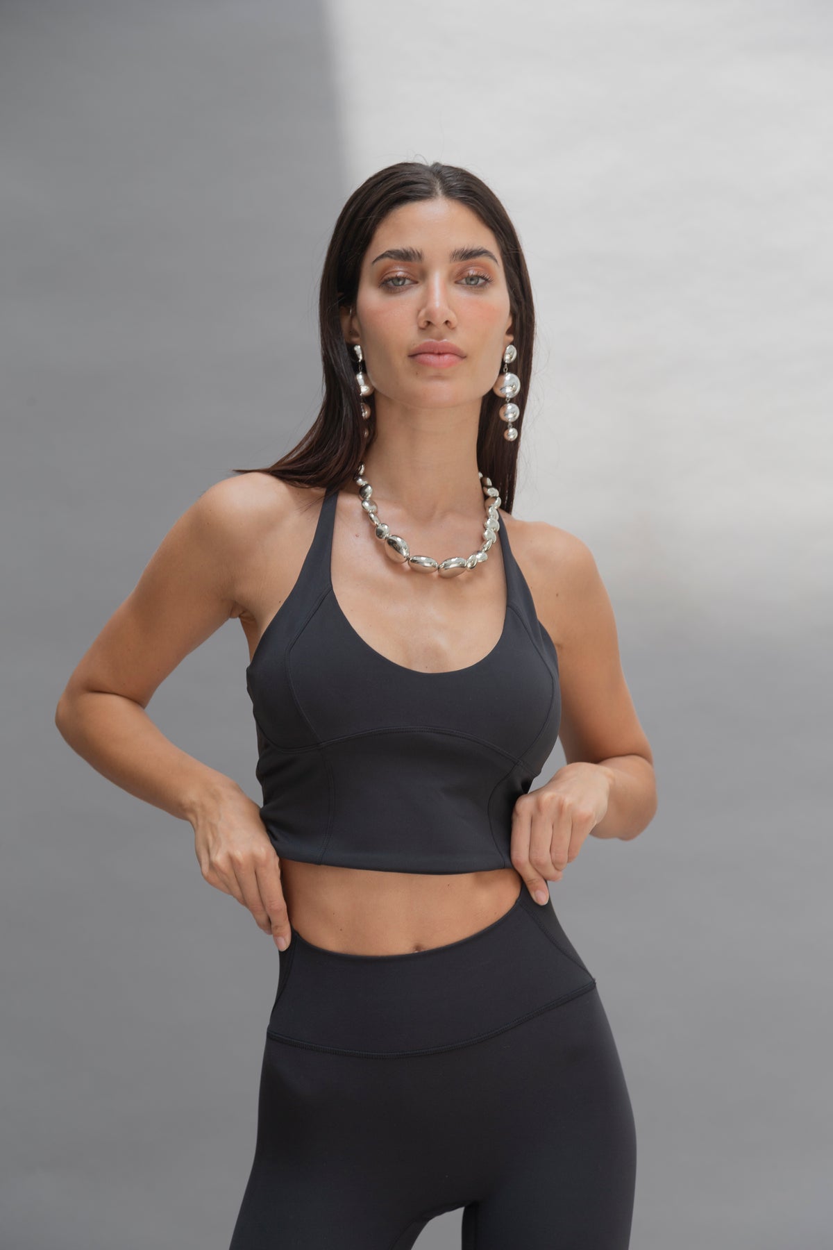 SCULPTING HALTER TOP image 6