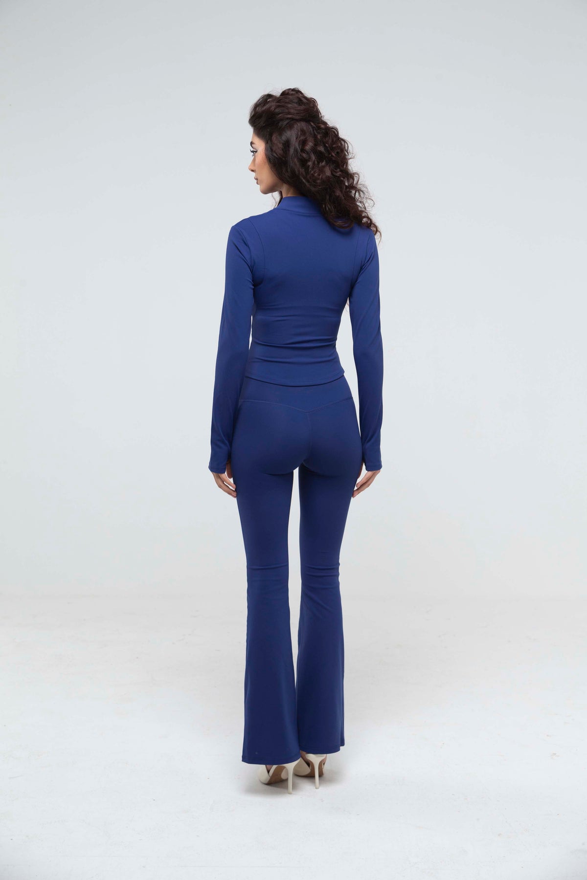 THE FLARED LEGGINGS image 21