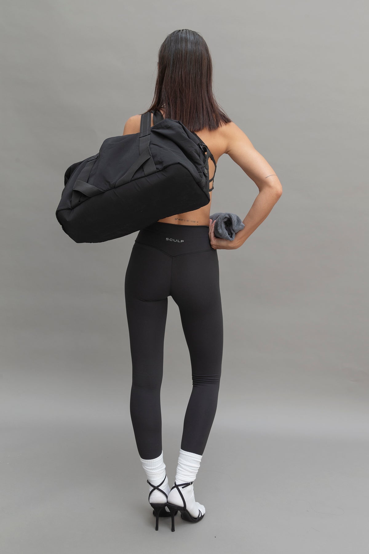 SCULPTING LEGGINGS image 6