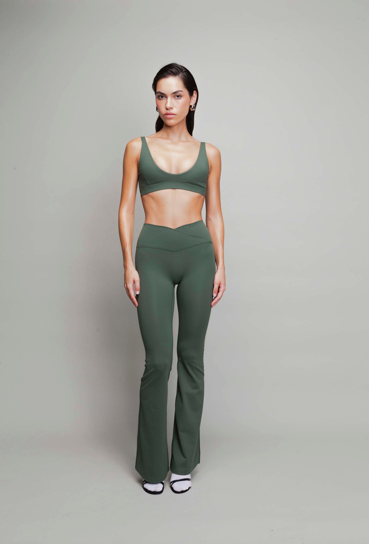HIGH WAISTED FLARED LEGGINGS image 7