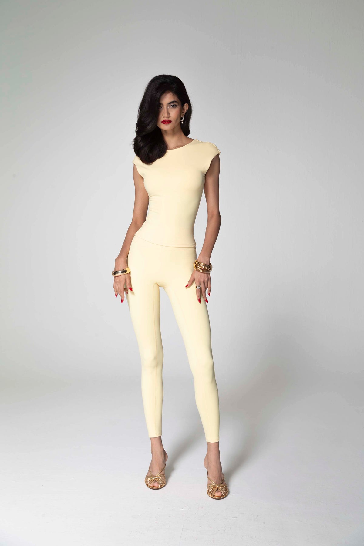 SCULPTING LEGGINGS image 12