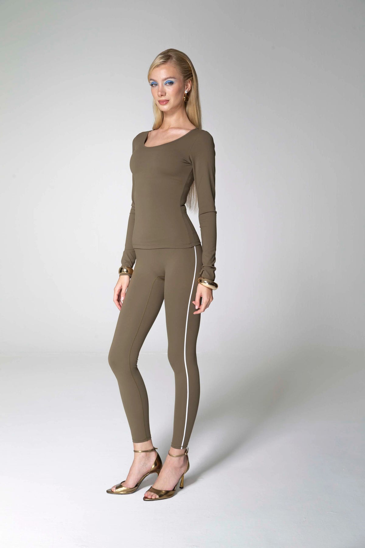 LONG SLEEVE SCULPTING TOP image 6