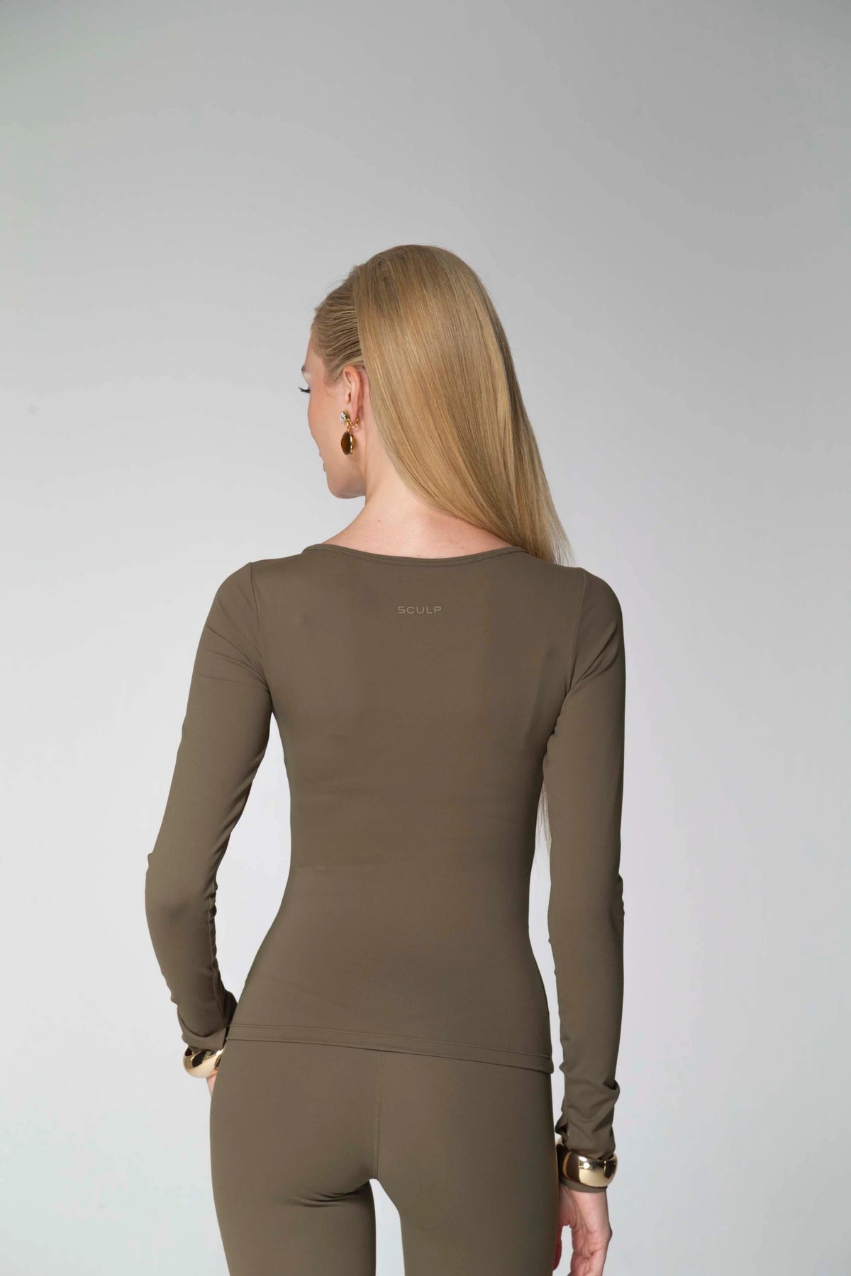LONG SLEEVE SCULPTING TOP image 7