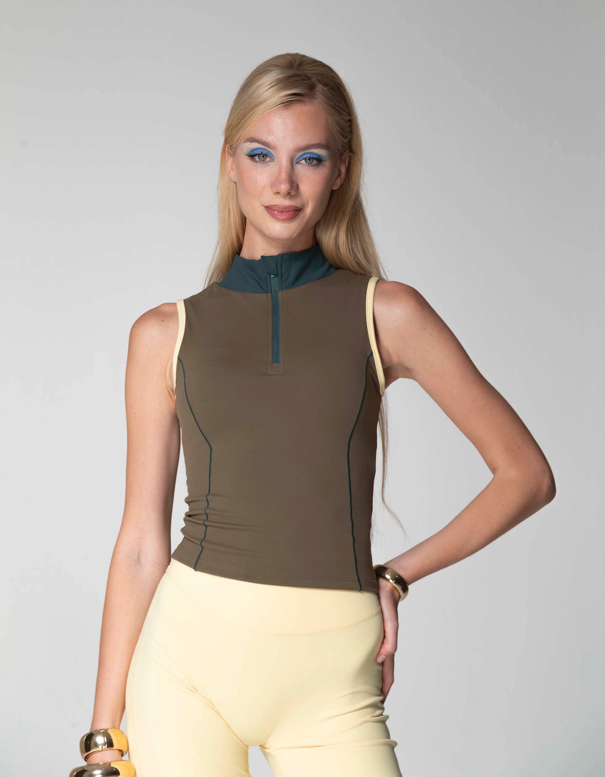 HERITAGE SLEEVELESS POLO image 6