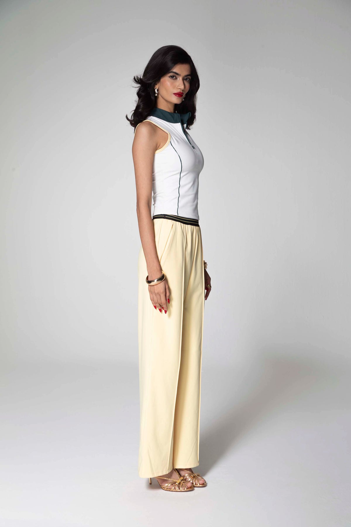 HERITAGE SLEEVELESS POLO image 15