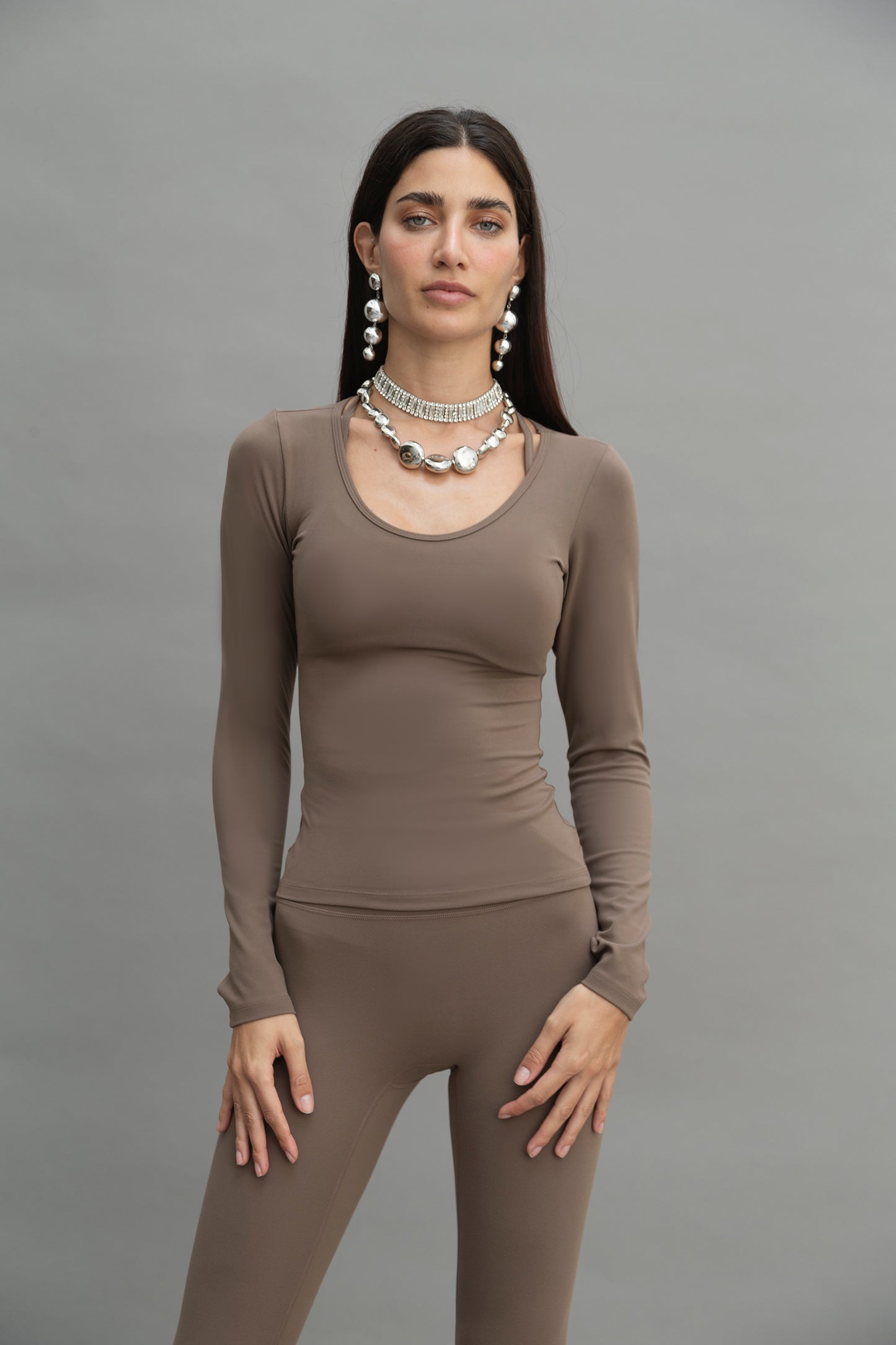 LONG SLEEVE SCULPTING TOP